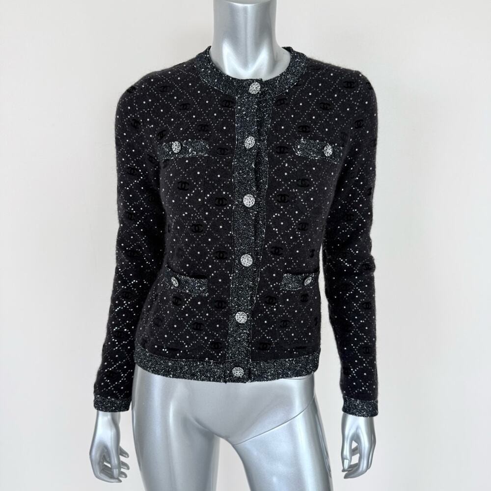 CHANEL wool knit cardigan size 38 FR 2022 Runway Authentic Retail 7800$